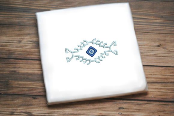 Amazing Abstract Shape: A Seasonal Embroidery Designer’s Review